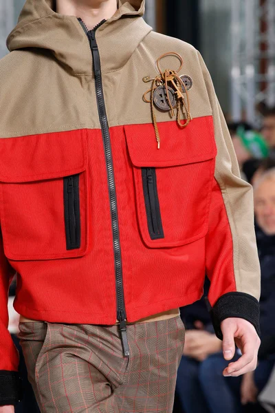 Look 37